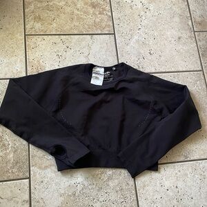 AYBL top, Size M, good condition